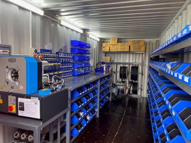 Vendor-managed inventory shelving